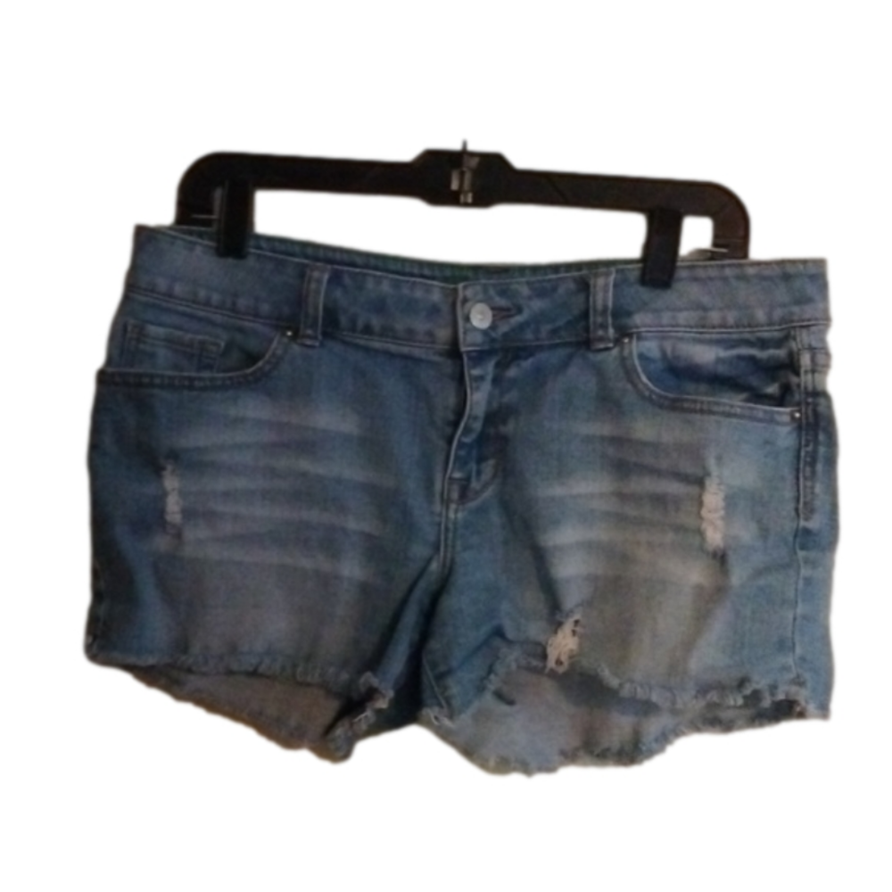 Delia's cut off shorts, taylor style. See measurements, no tags.Waist 35"